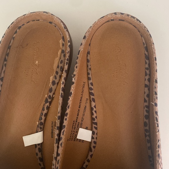 Universal Threads Slides - Picture 2 of 4